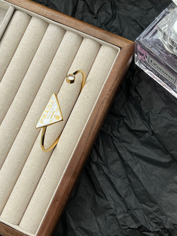 S422  Women's titanium bracelet jewelry