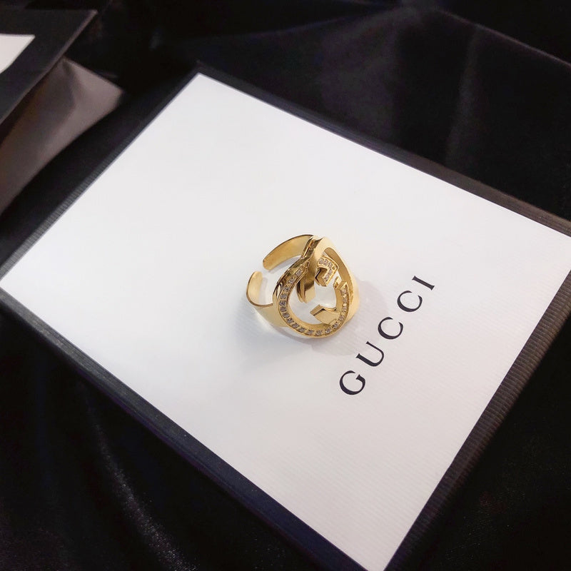 GR037       Fashion classic ring SIZE:7.8.  Jewelry