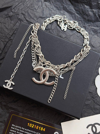 X677   Women's necklace jewelry