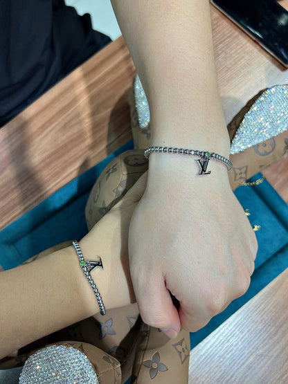 L191    Men and women can wear titanium steel bracelet length 15+5cm jewelry