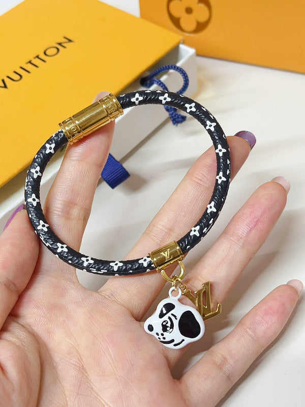 S445  Titanium steel dog bracelet jewelry