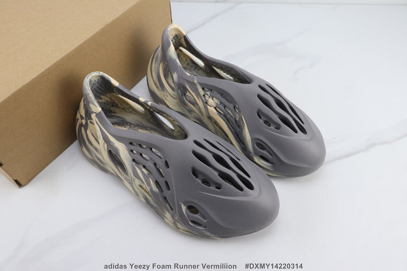 BYS06 Couples Shoes 36-46 with box