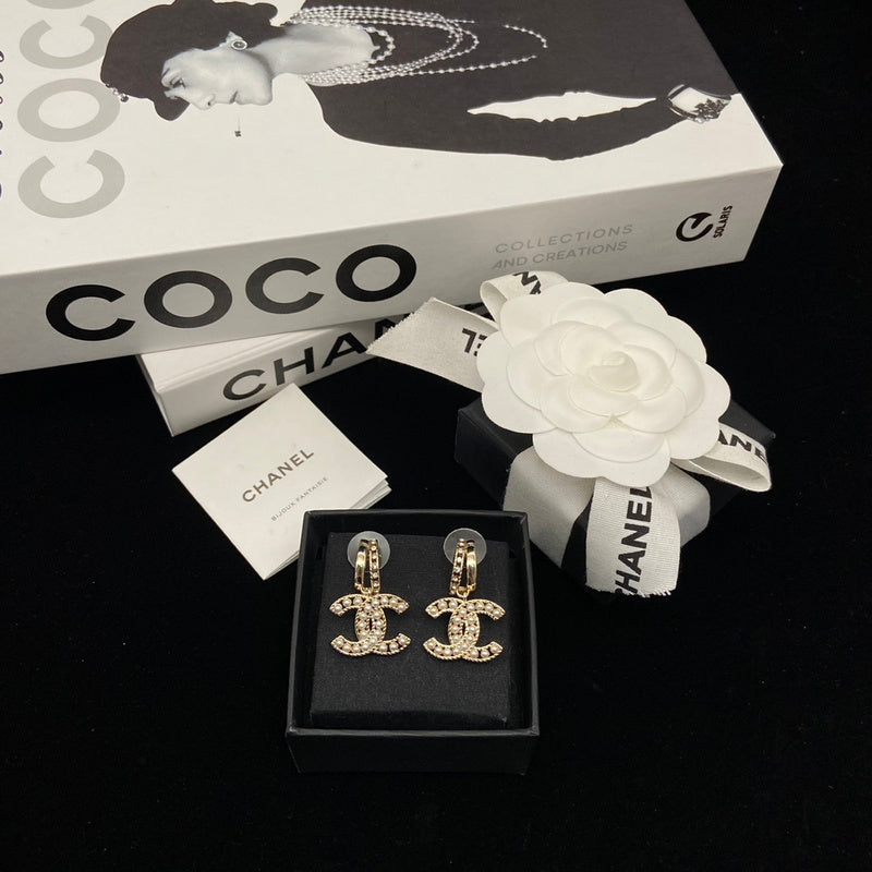 CHE76   Women's Peach Heart Double C Pearl Earnail Jewelry