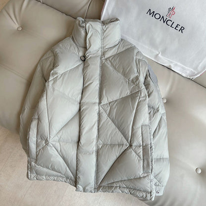 042107  Men's and women's down jackets