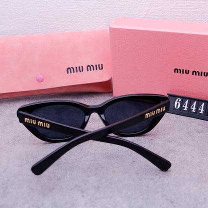 6444 Sunglasses with box