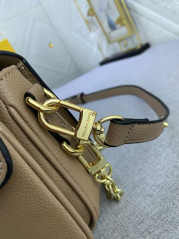 LLP040 Leather bag 21.5x13.5x6CM Bags