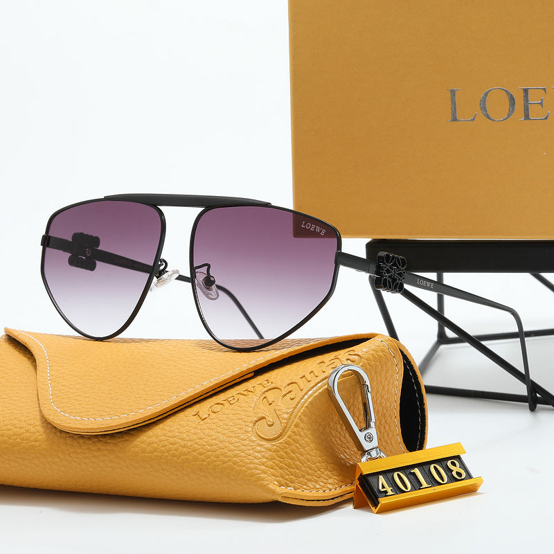 40108  Sunglasses with box