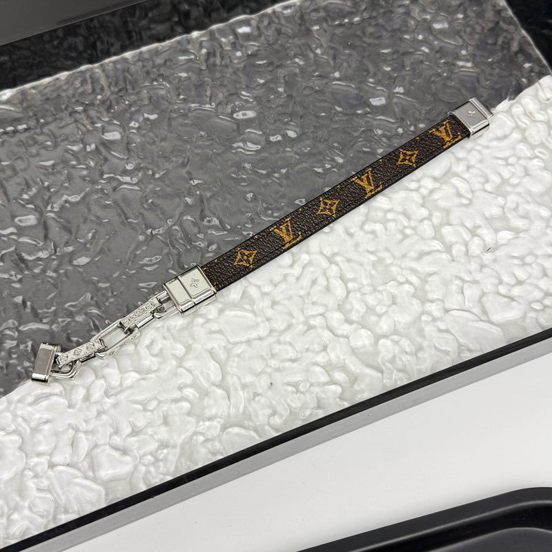 JK19 Leather bracelet Jewelry