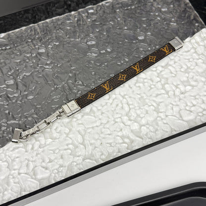 JK19 Leather bracelet Jewelry