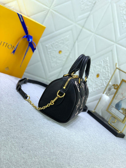 GLP017 High quality leather bag  20.5 x 13.5 x 12CM handbag