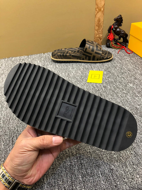 YFS4 Couple slippers Size 36-45 Shoes with Box