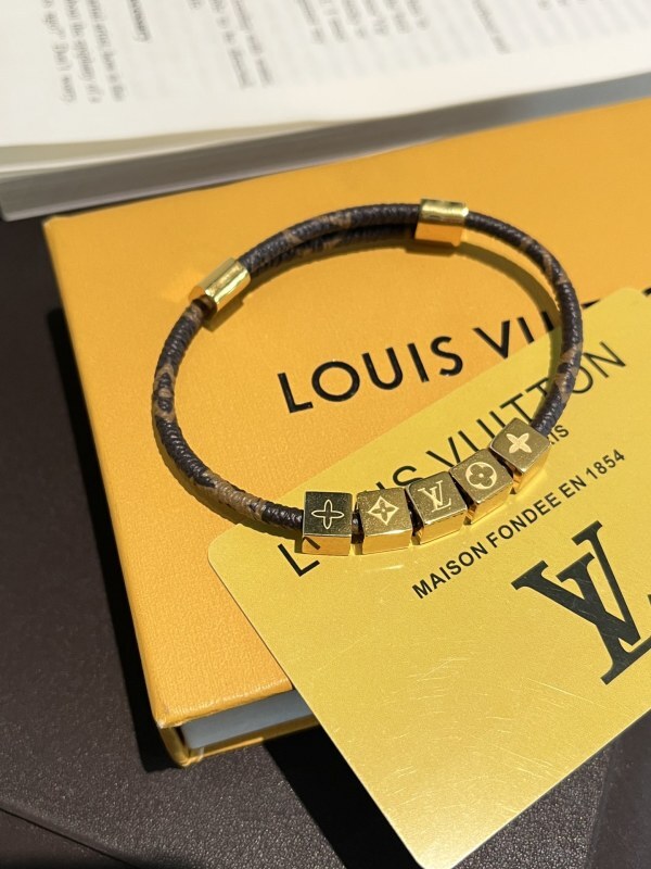 S473  Women's Titanium Steel Bracelet Jewelry