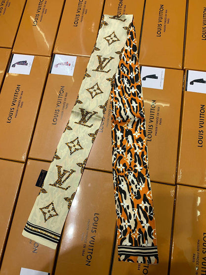 XLC8 Silk satin 8-120CM scarf