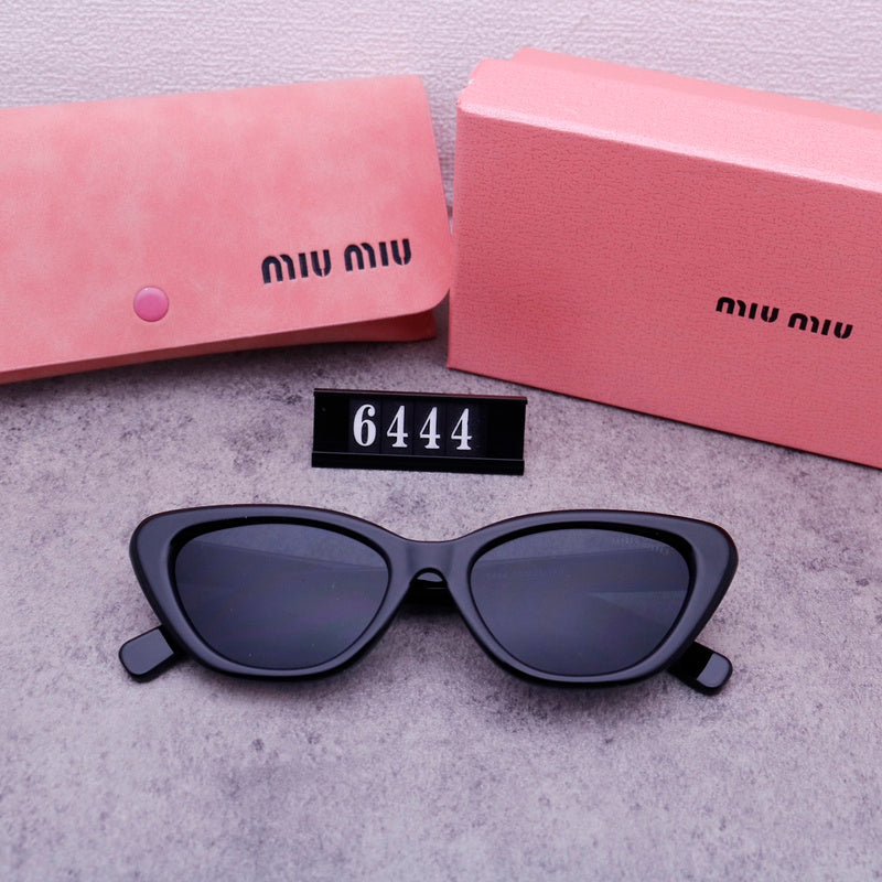 6444 Sunglasses with box