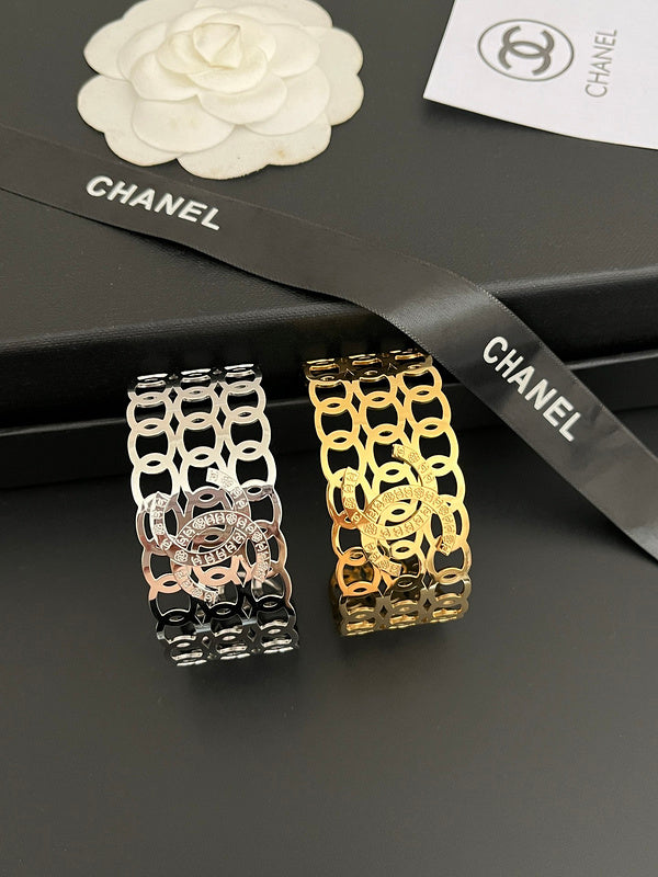 S432  Women's hollow bracelet jewelry