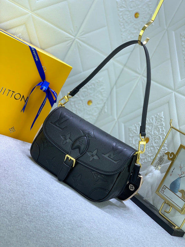 GLP052  High quality leather bag 23×16×8.5cm