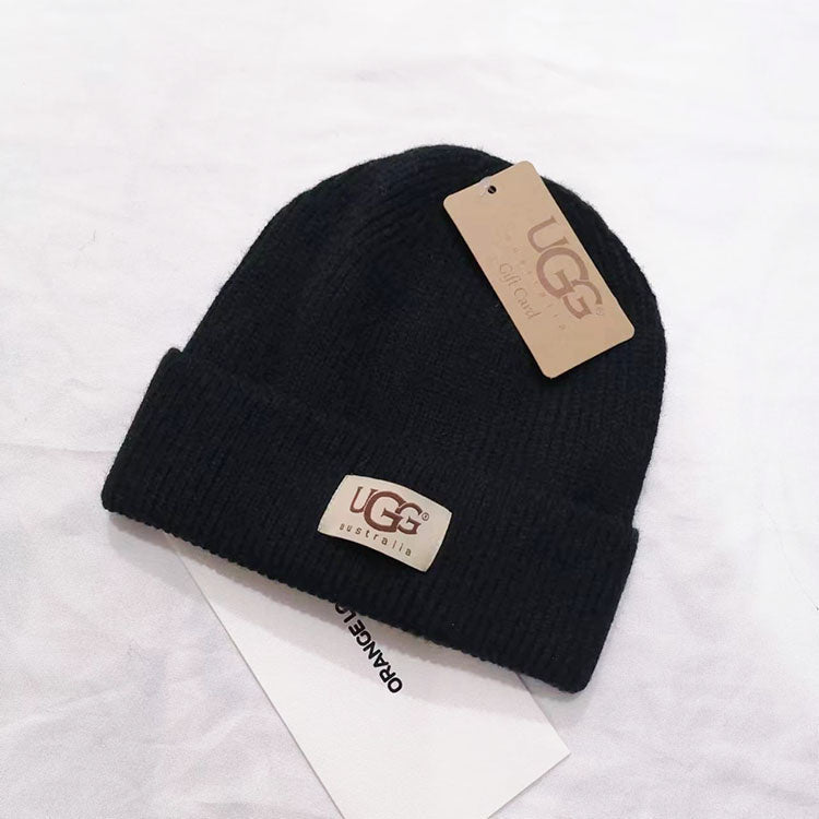 PUGH9  Core-knitted yarn hat