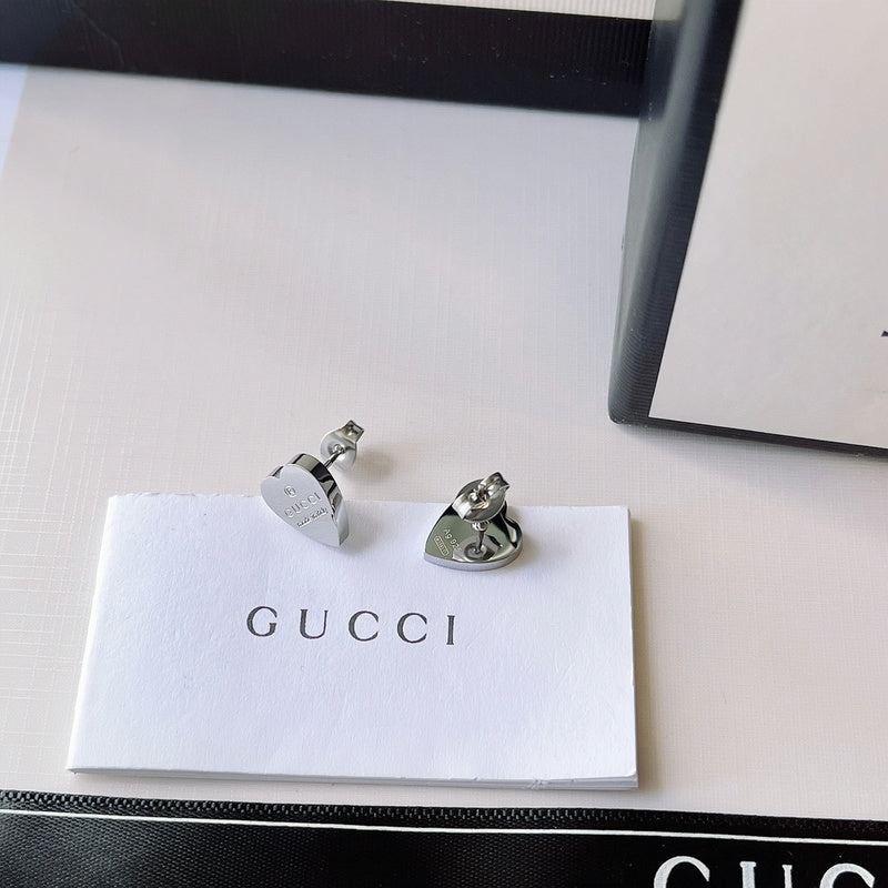 A816   Women's titanium steel heart-shaped earring jewelry