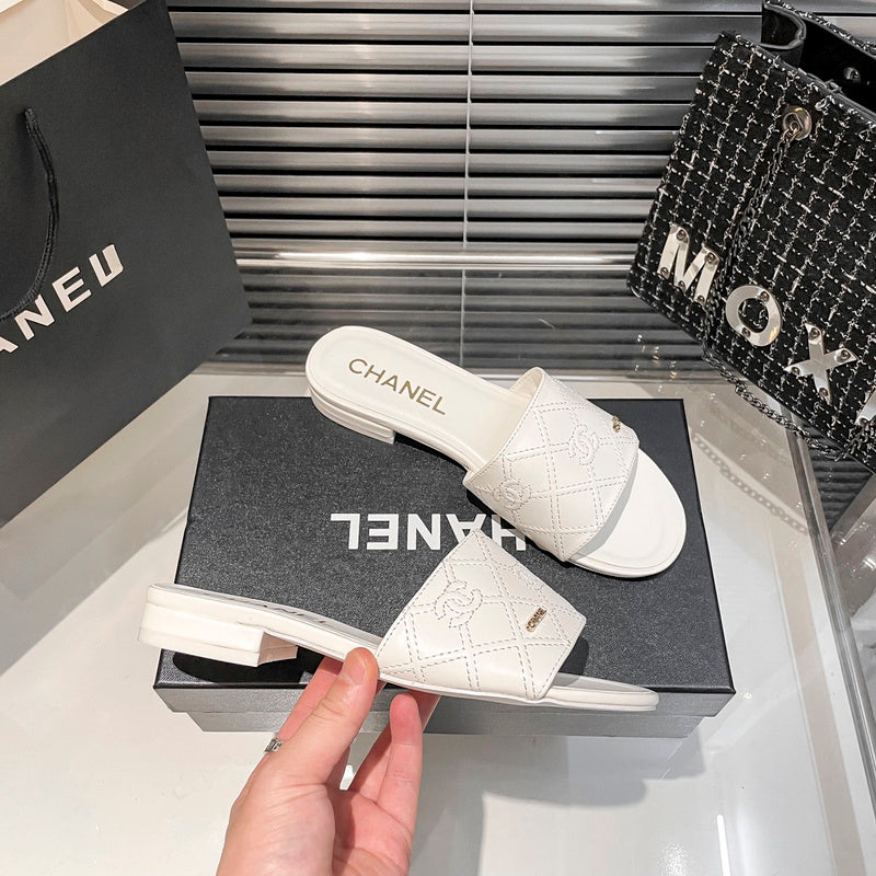 MJCS08 Leather slippers Women shoes 35-40 With box