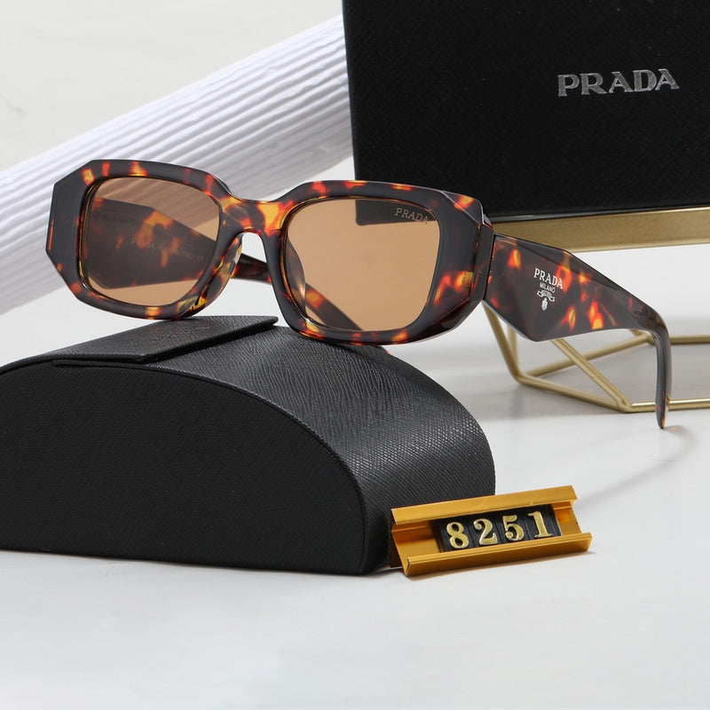 8251 Sunglasses With box