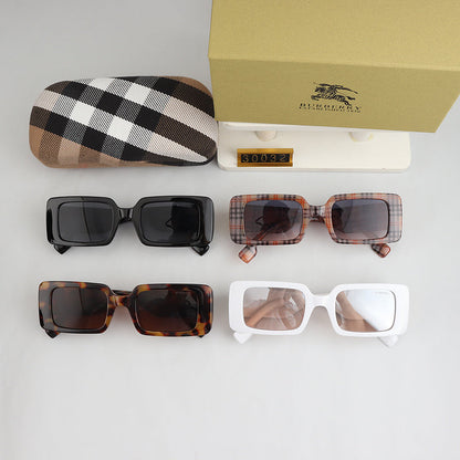 30032  Sunglasses with box