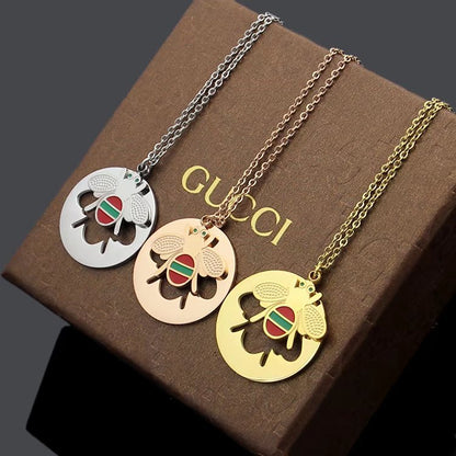 GN05    Round Bee Pendant Necklace Jewelry