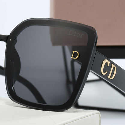 3006  sunglasses with box