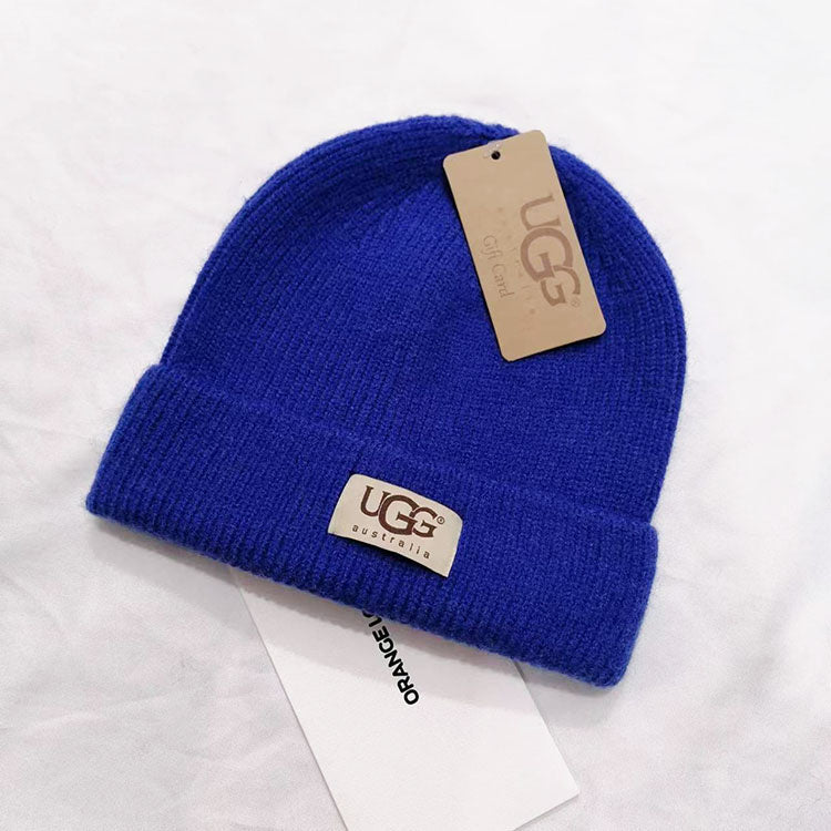 PUGH9  Core-knitted yarn hat