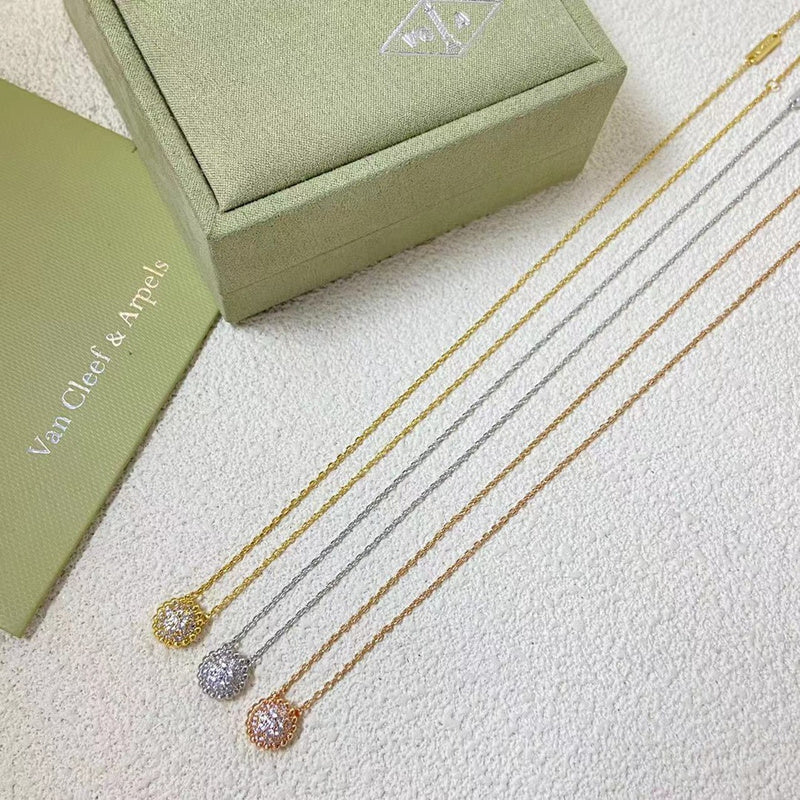 VAN40   New Product Full Diamond Candy Necklace Jewelry