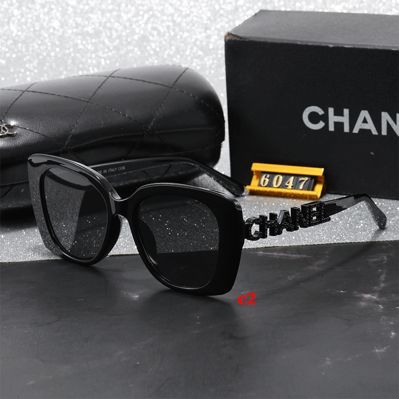 6047  Sunglasses with box