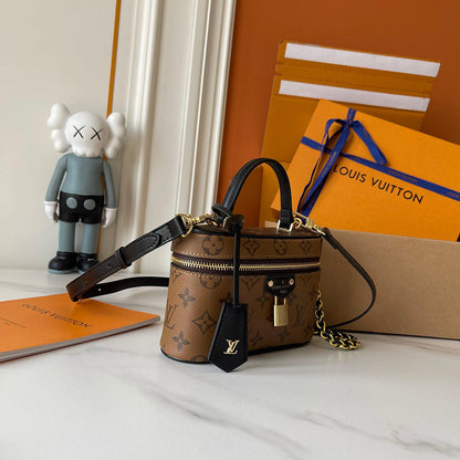 LLP221 Shoulder Bag 19-11-6.5CM Bags