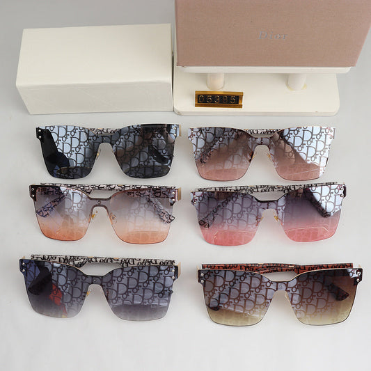 05385 Sunglasses with box