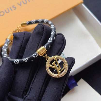 S435  Ladies' floral leather bracelet jewelry