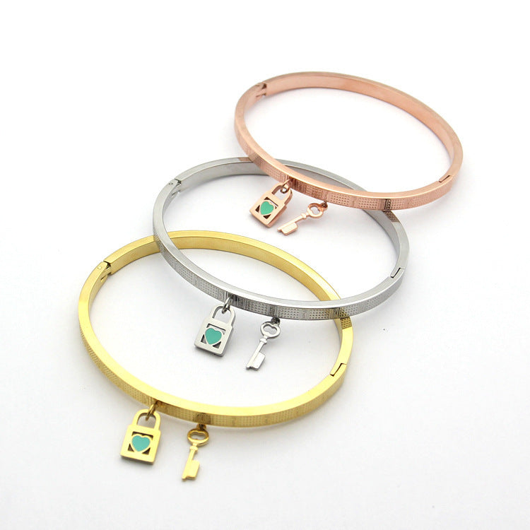 TB07    Lock Key Heart Oil Drop Bracelet Jewelry