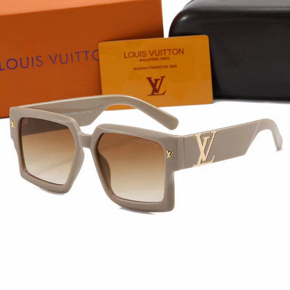 2209  Sunglasses with box