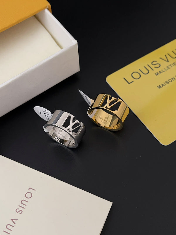 J112  Men's and women's titanium steel ring jewelry