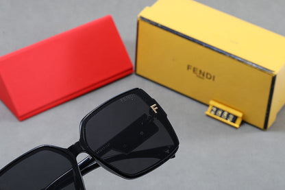 2653   Sunglasses with box