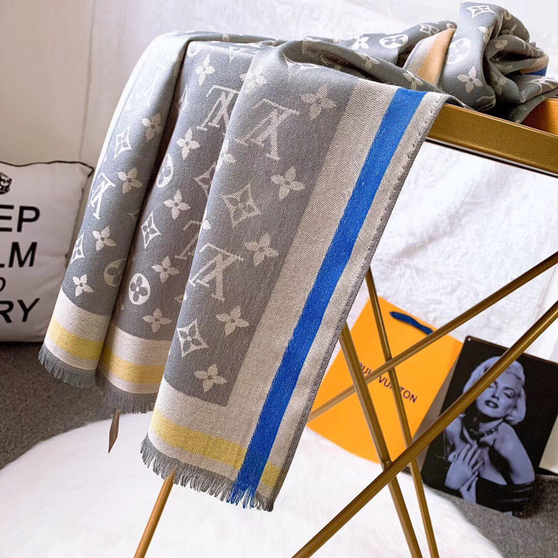 XLC0 Silk satin 70-180CM Scarf