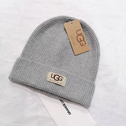 PUGH9  Core-knitted yarn hat