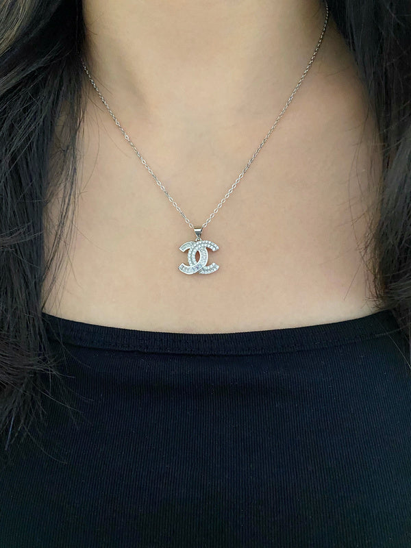 X668    Women's titanium steel necklace jewelry