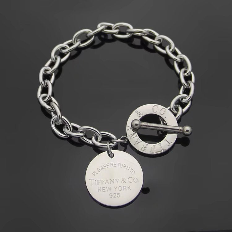 TB05     Round Pendant Bracelet Jewelry