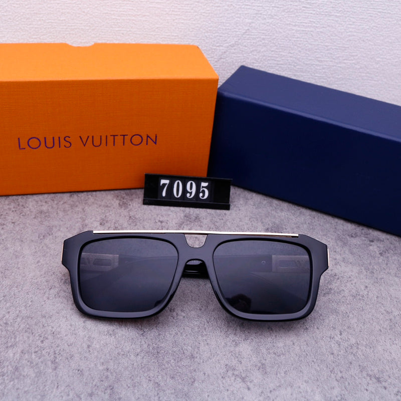 7095 Sunglasses  with box