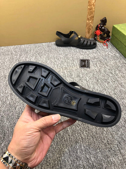 YGS3 shoes man slippers with all packaging