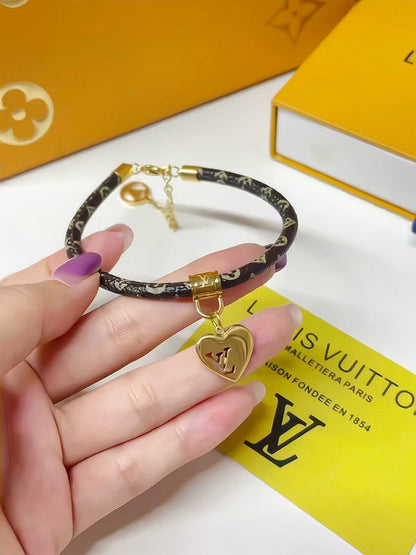 S447  Women's New Fashion Bracelet Jewelry