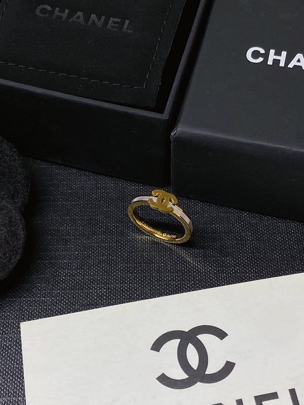 J136  Titanium steel mother-of-pearl ring jewelry