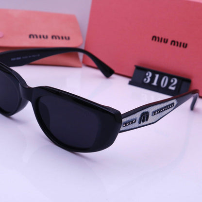 3102  Sunglasses with box