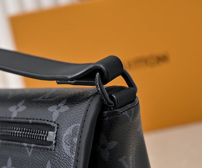 LLP016 Leather bag 26.6-17-11CM   for women and men Bags