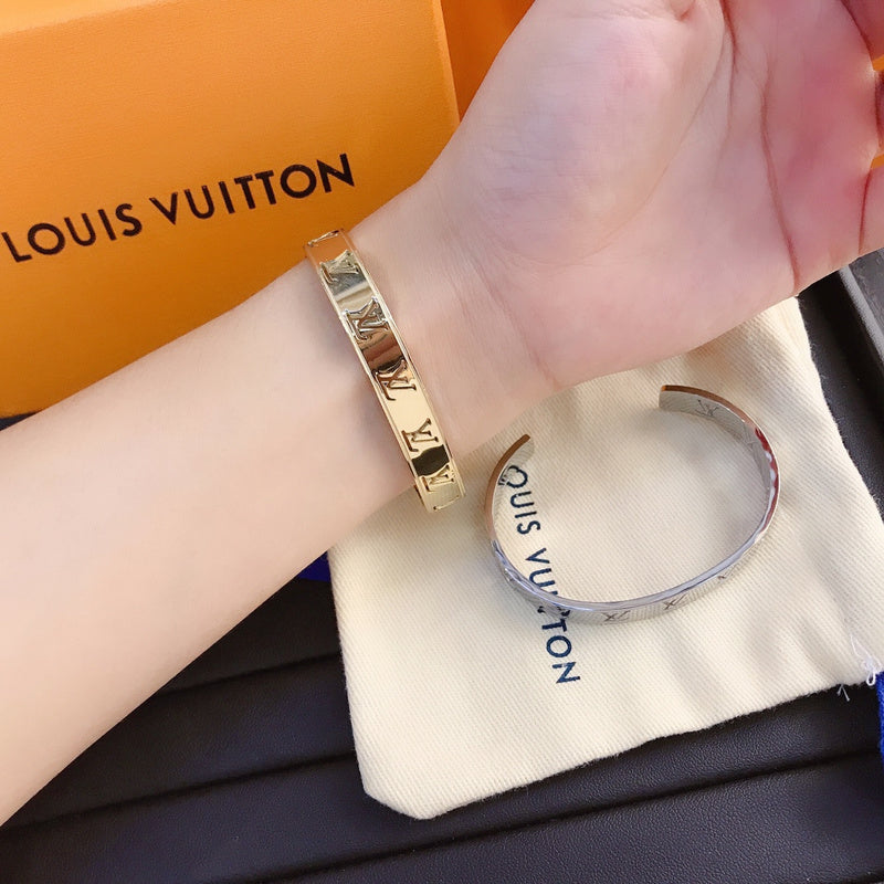 LS018 Fashion Stainless Steel Women Bracelet   Jewelry