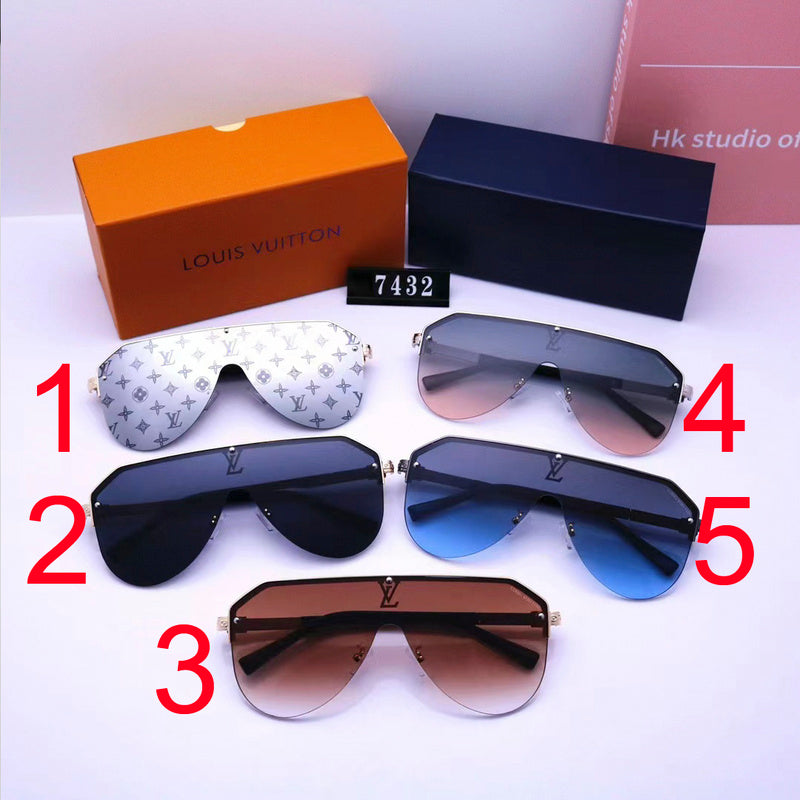 7432 Sunglasses with box