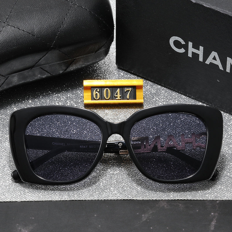 6047  Sunglasses with box